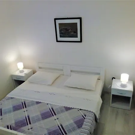 Apartment Apartman Petra *